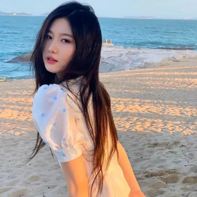 蜜桃女孩
